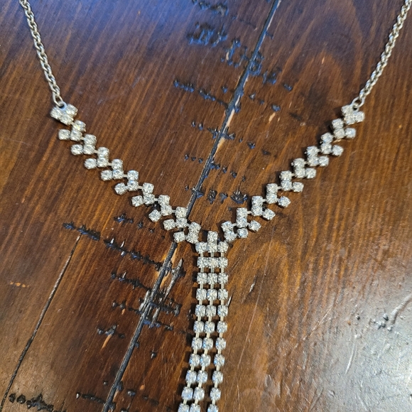 2 Rhinestone necklaces - Picture 5 of 5